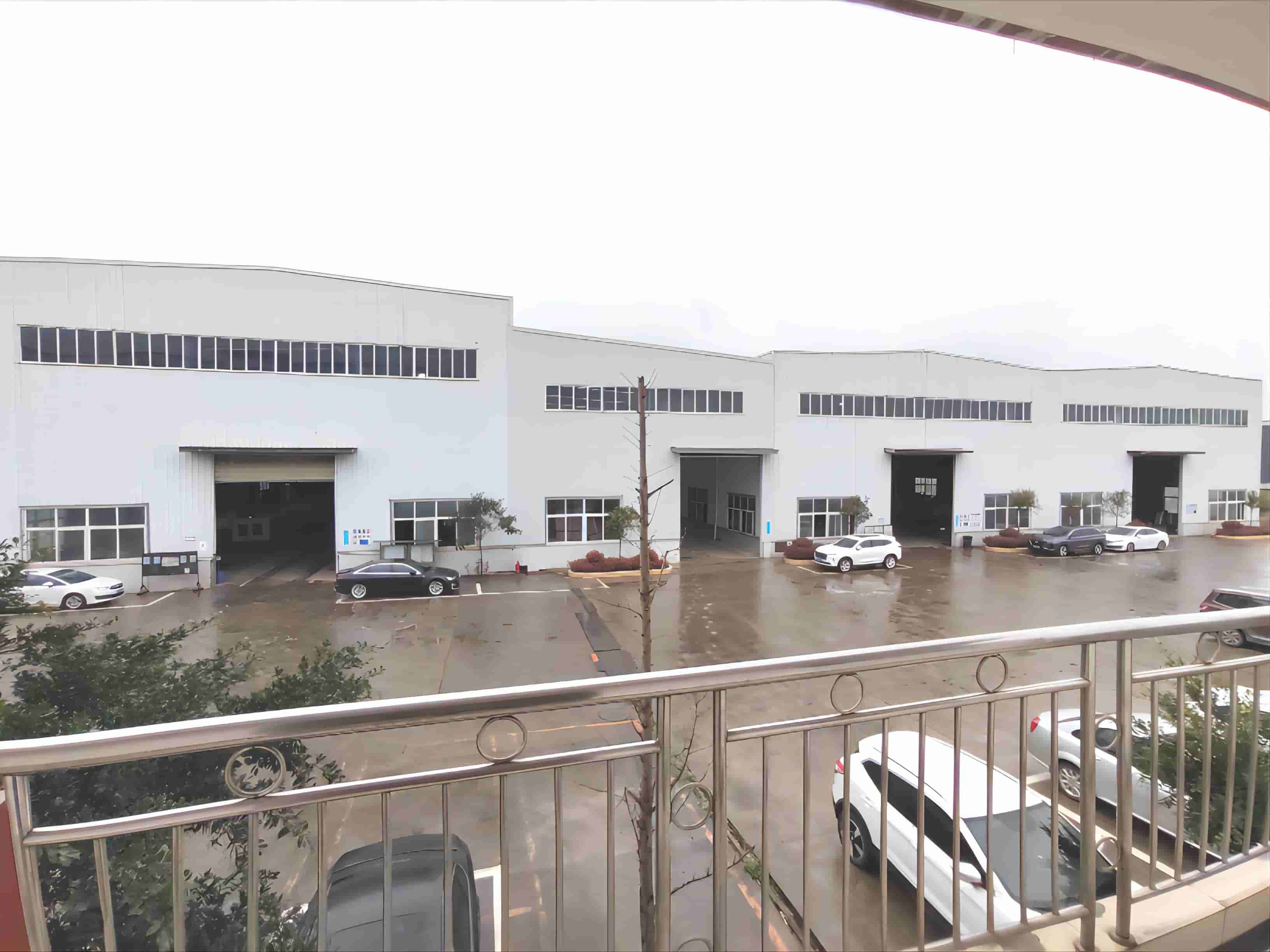 振动筛厂房总览